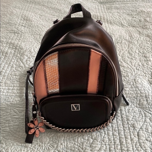 Victoria’s Secret Exotic Mix Mini Backpack Flower Hangtag Chain Zipper - Picture 1 of 7